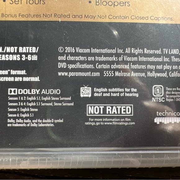 Hot in Cleveland: The Complete TV Series, 6 Seasons DVD,Subtitled|Bonus Features - Picture 10 of 16